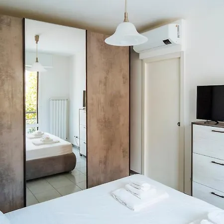 Italianway - Patrioti 111 Apartman *